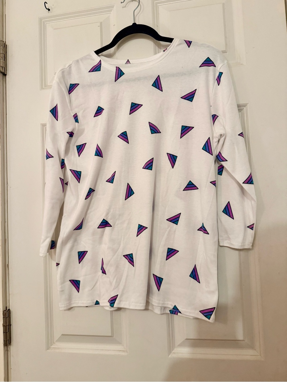 Vintage White Long-Sleeve Tee with Purple & Blue Triangle Print